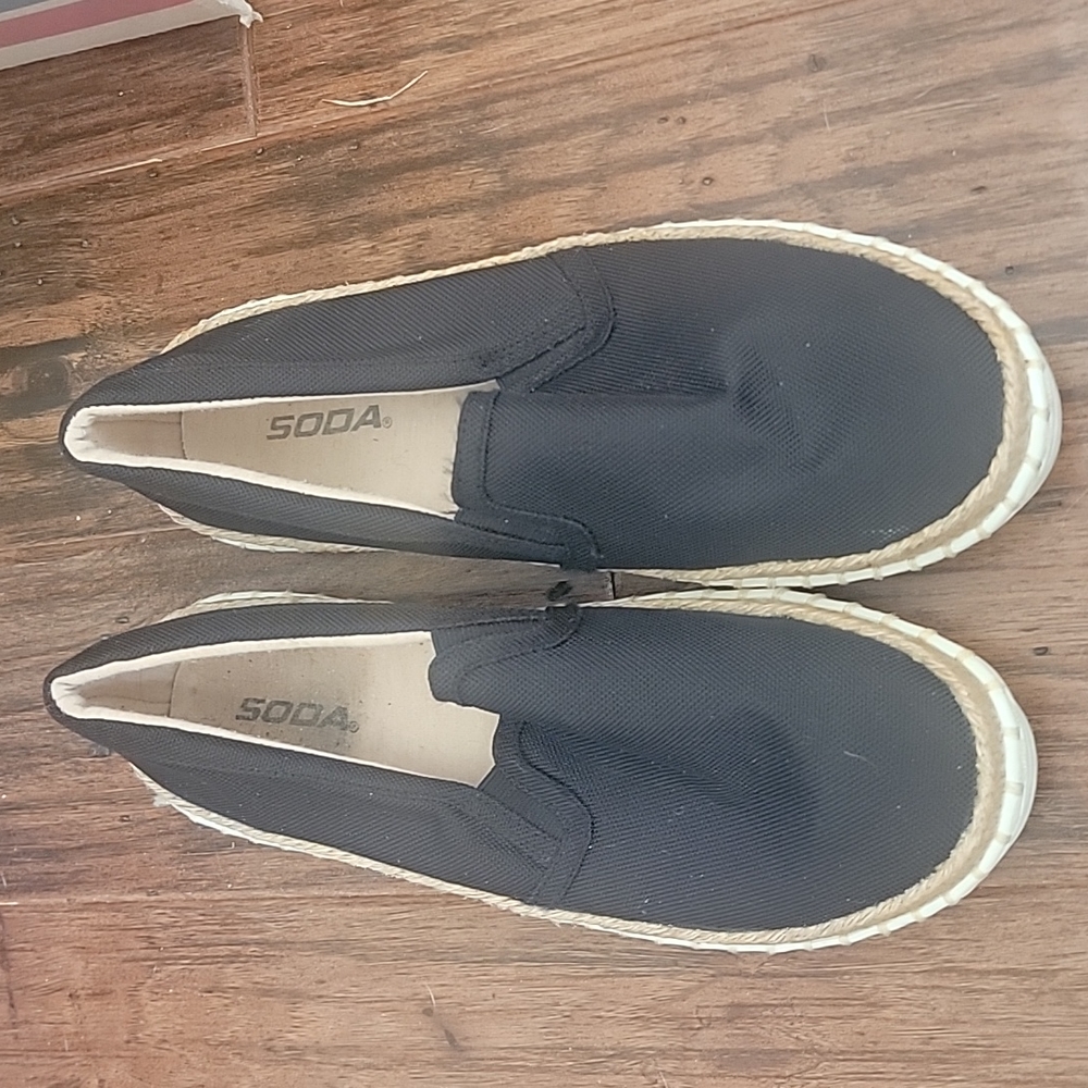 Black Soda slipons